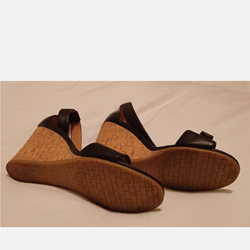 Marc by Marc Jacobs Black and Tan Wedge Sandals - Picture 2 of 4